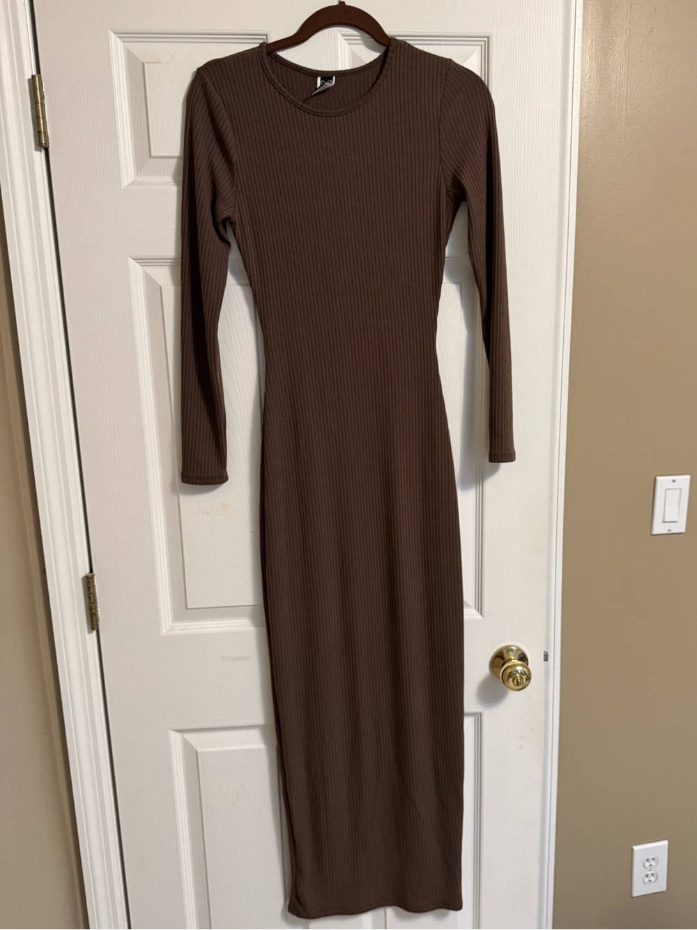 Windsor Brown Ribbed Long Sleeve Maxi Dress